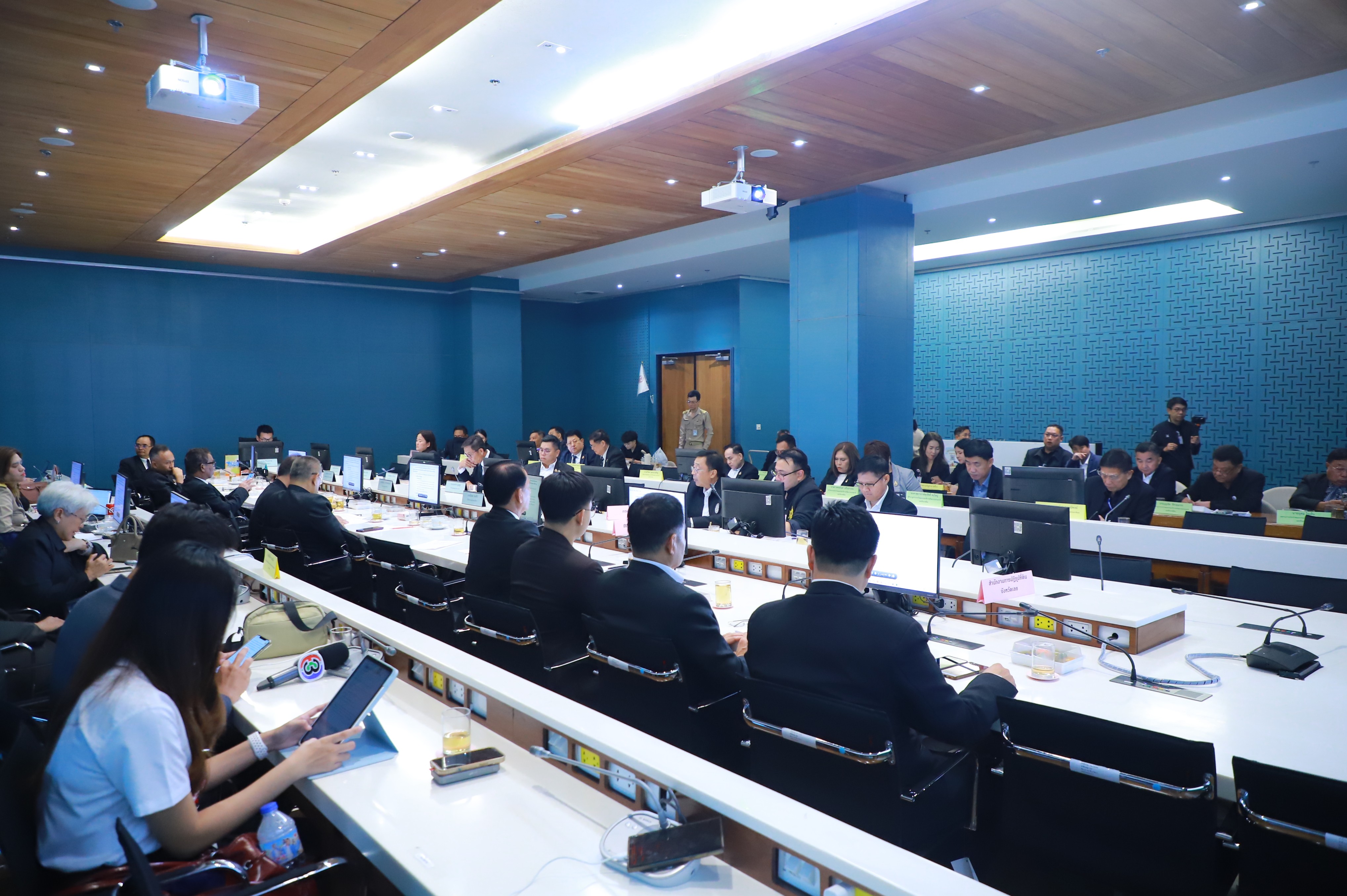 title - ส.ป.ก. ร่วมการประชุมกับคณะกรรมาธิการทรัพยากรธรรมชาติและสิ่งแวดล้อมวุฒิสภา